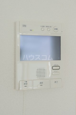 ����12