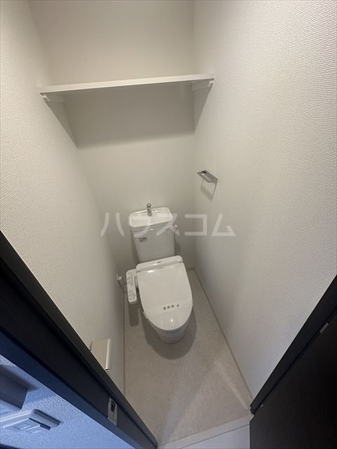 ����4