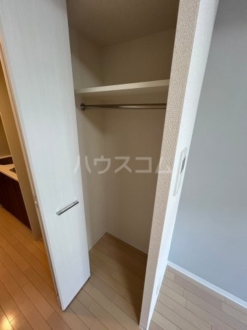 ����7