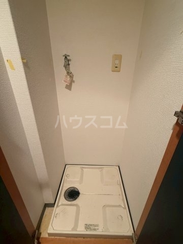 ����11