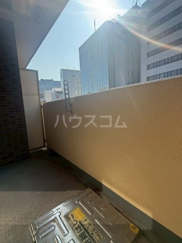 ����7