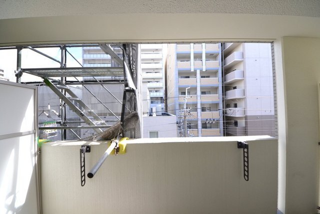 ����21