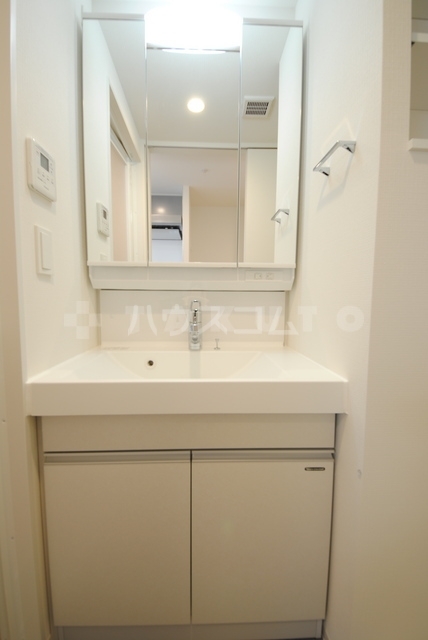 ����5
