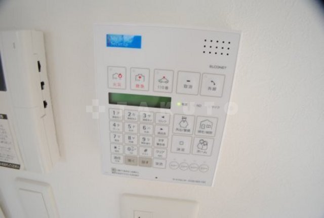 ����11