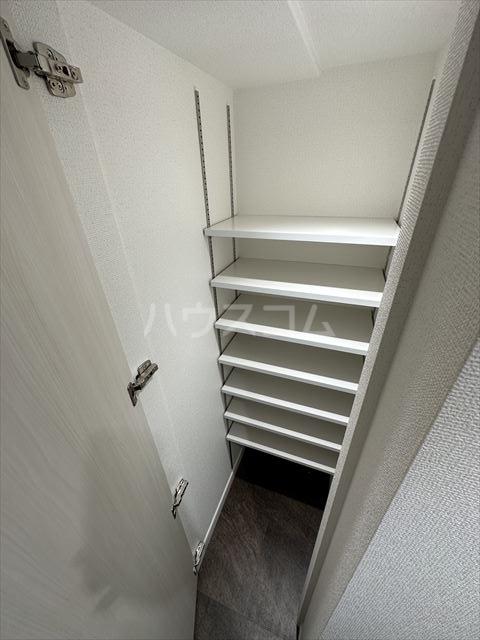 ����7