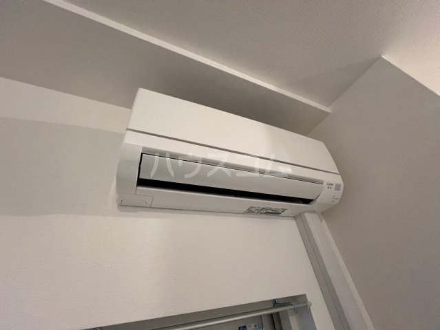 ����10
