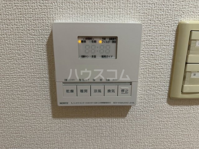 ����22