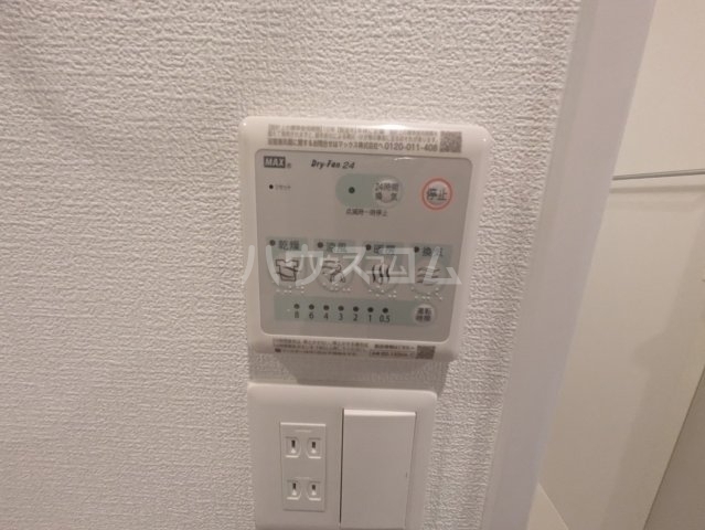 ����22