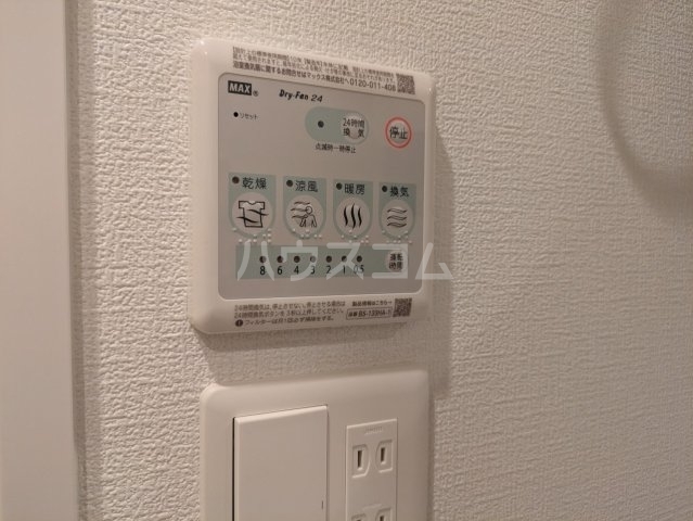 ����14