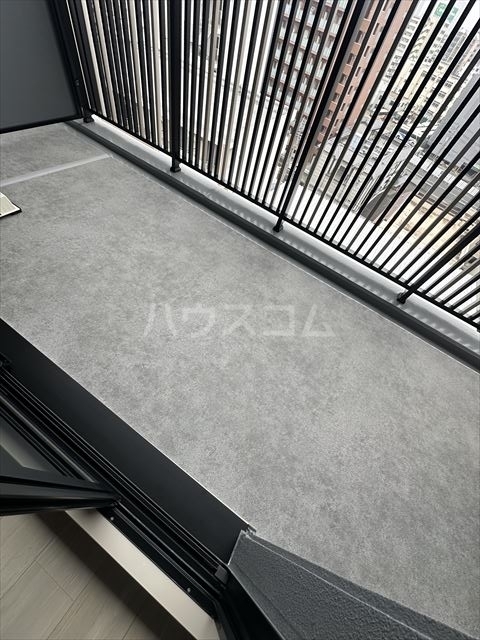 ����11