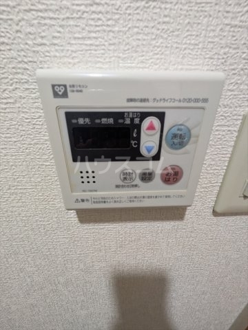 ����17