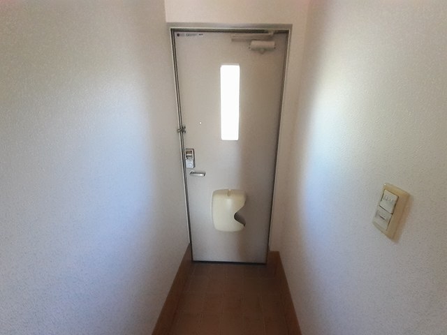 ����6