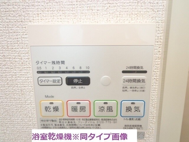 ����10
