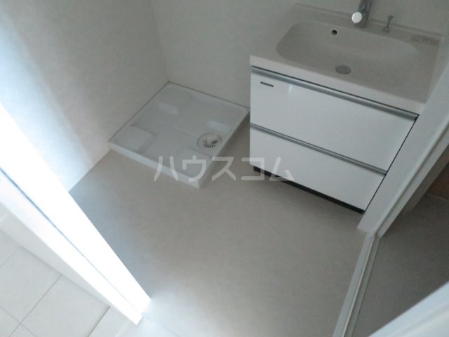 ����14