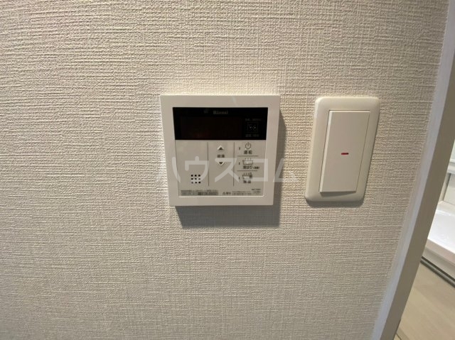 ����19