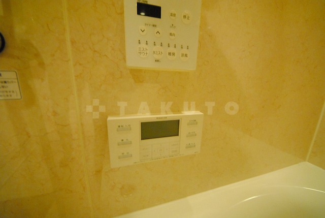����20