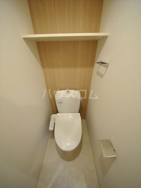 ����4