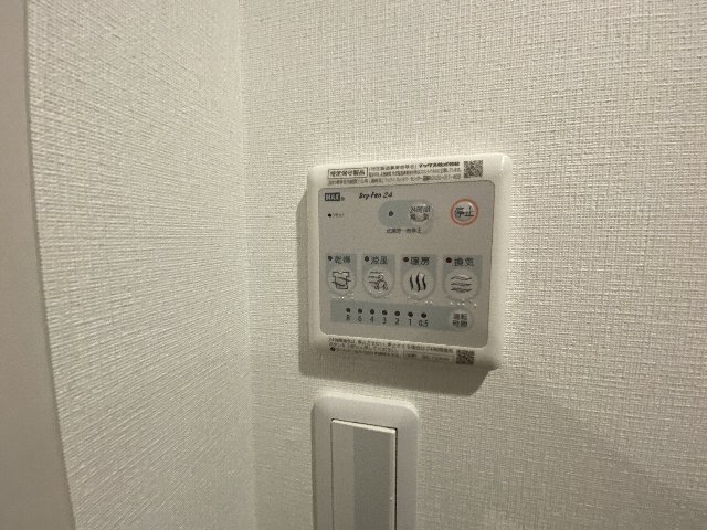 ����10