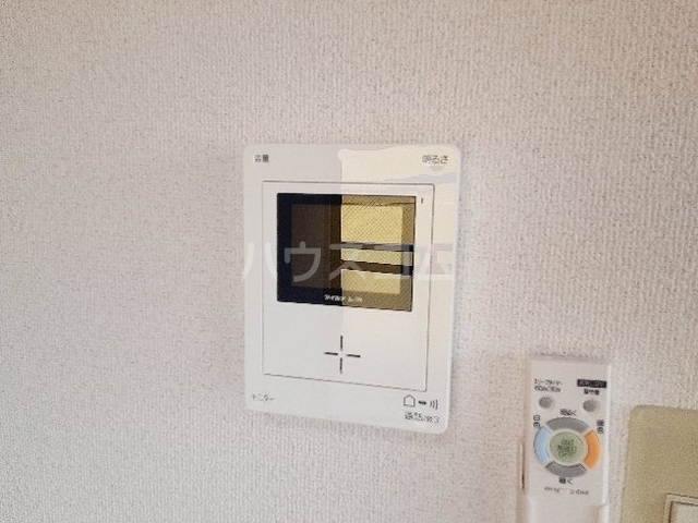 ����7