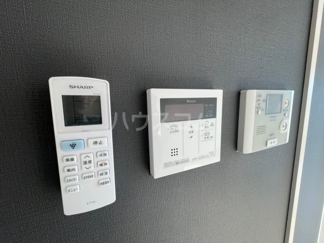 ����26