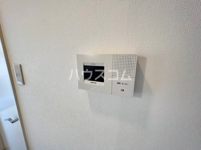 ����11