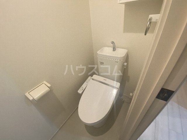 ����9