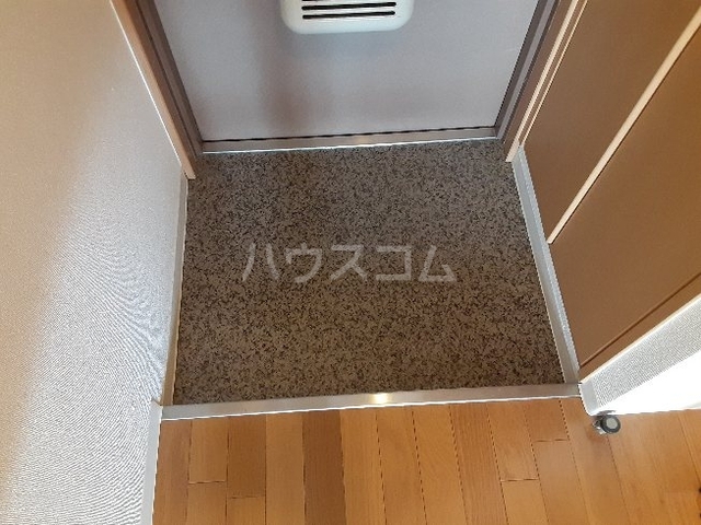 ����7
