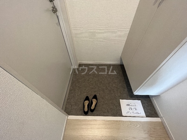 ����8