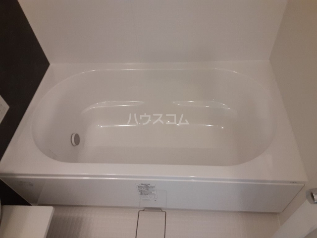 ����17