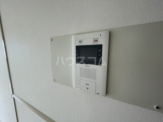 ����10