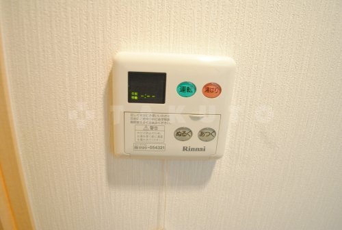 ����9