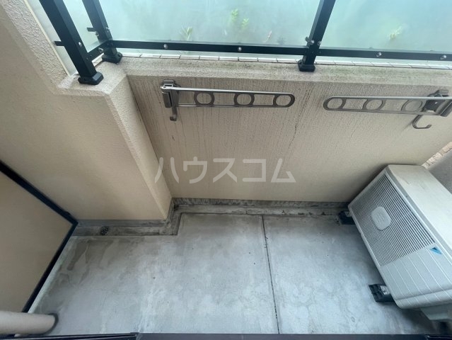 ����11