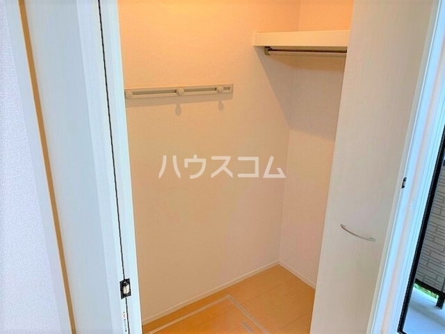 ����6