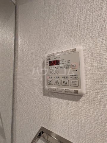 ����11
