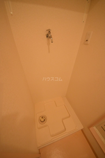 ����20
