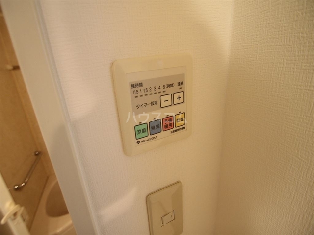 ����10