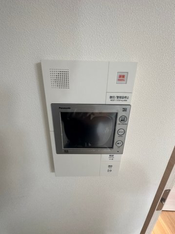 ����10