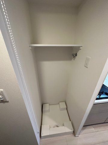 ����11