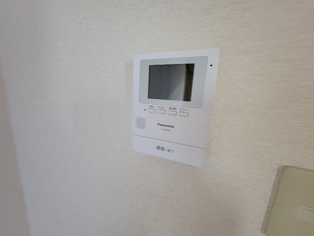����13