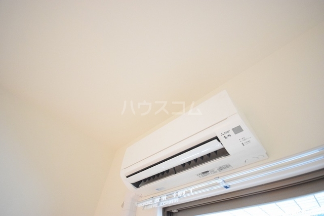 ����8