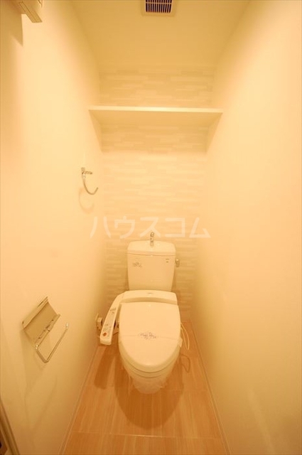 ����4