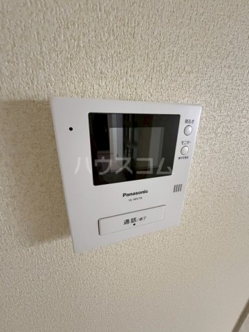 ����10