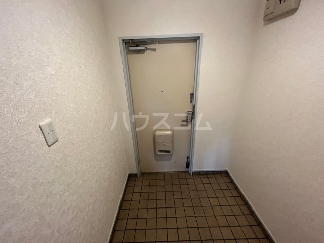 ����7