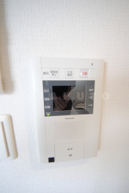 ����11