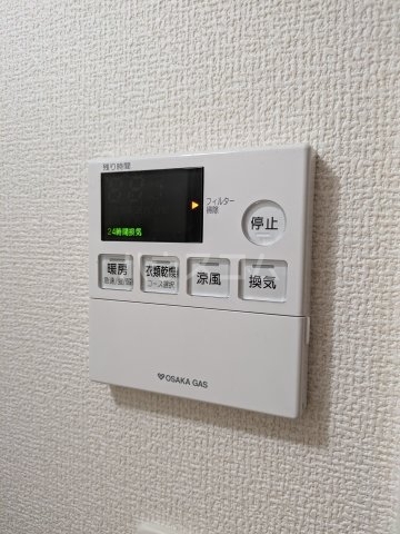����14