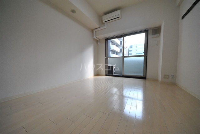����1