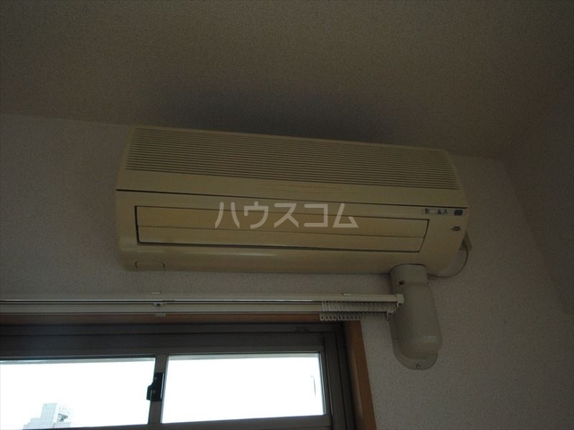 ����10