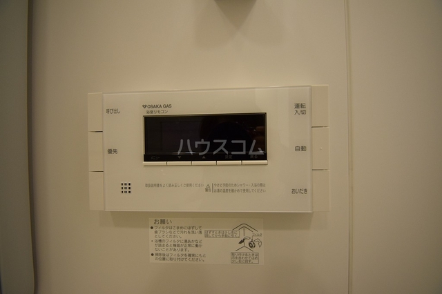 ����13