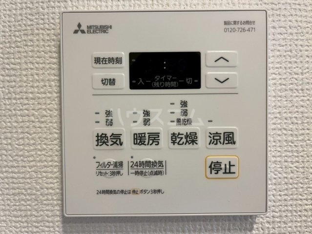 ����13