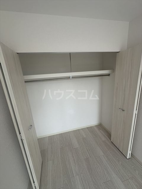 ����7